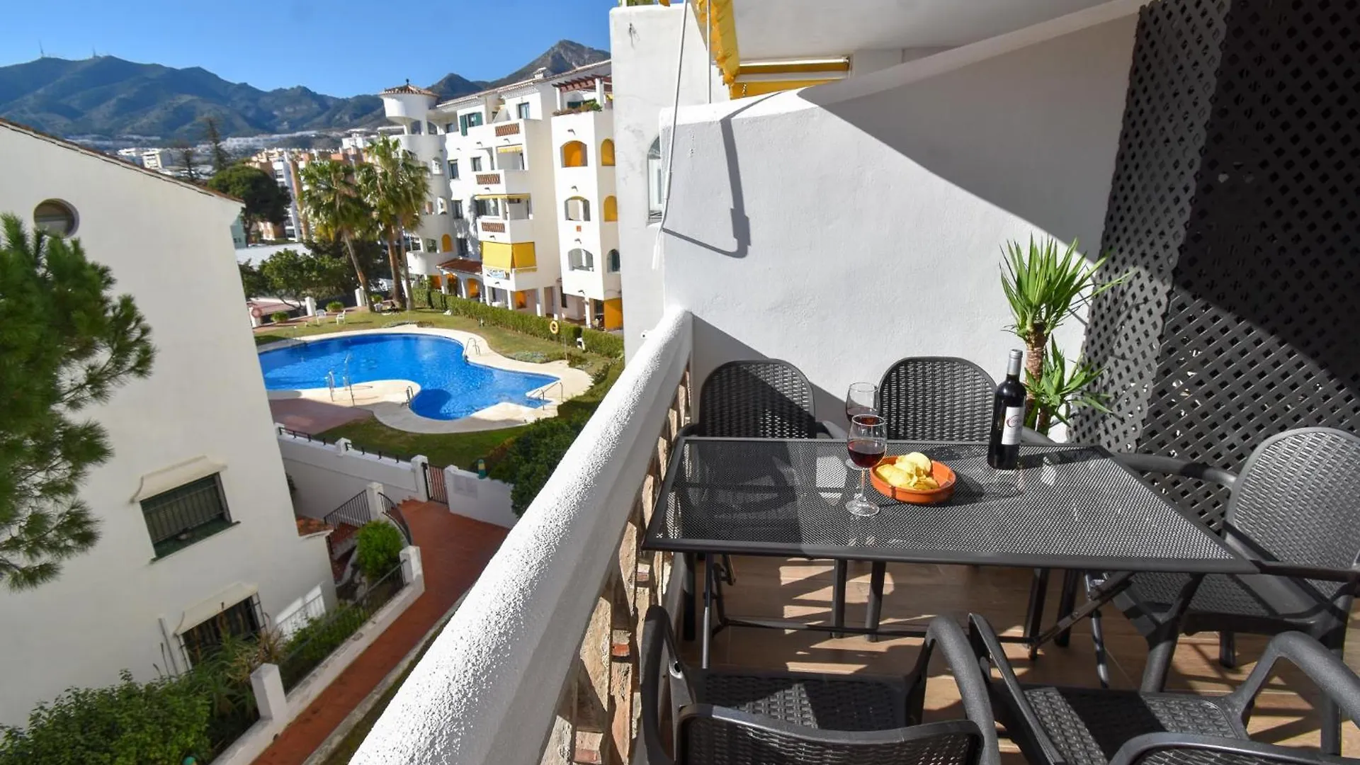 Apartment Urb Pueblo Del Parque, Luxury 2 Bedroom Apartment. Fantastic Central Location. Benalmadena Spain
