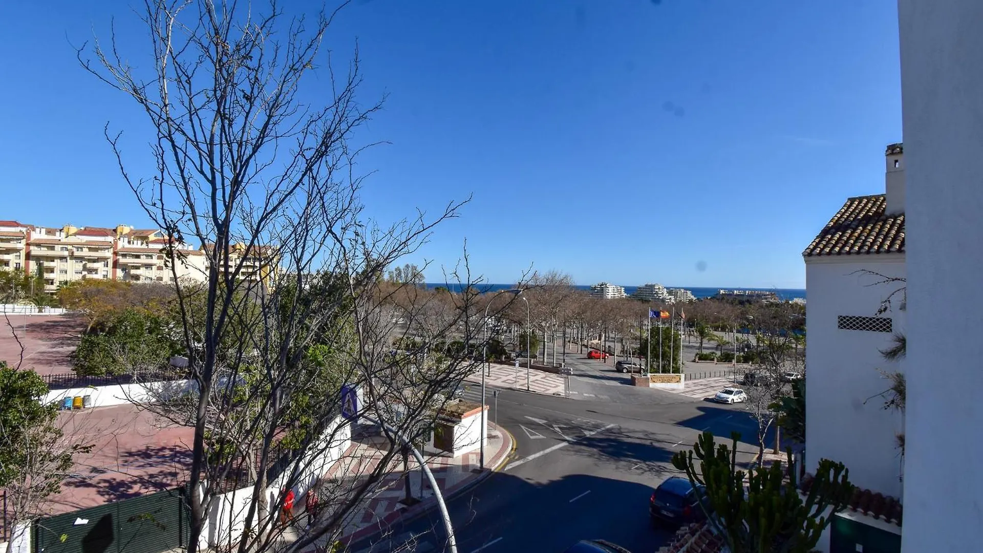 Urb Pueblo Del Parque, Luxury 2 Bedroom Apartment. Fantastic Central Location. Benalmadena Spain